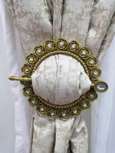 SMTE Gold Tieback Hook (10 cm x 10 cm)