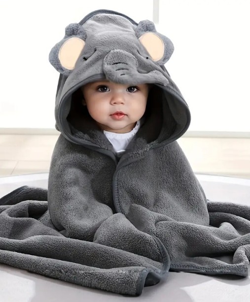 Petite Le Nto (24 cm x 24 cm) Embroidered Hooded Baby Bath Towel Microfiber Bath Towel