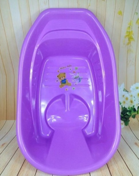 R AND E Baby Bathtub
