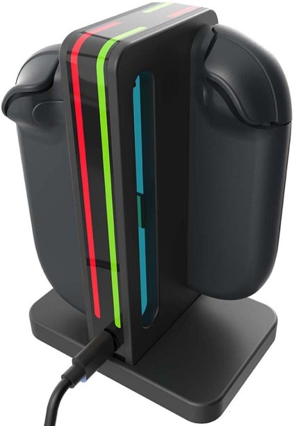 Hyperkin M07718 Multiport Gaming Charger with Detachable Cable