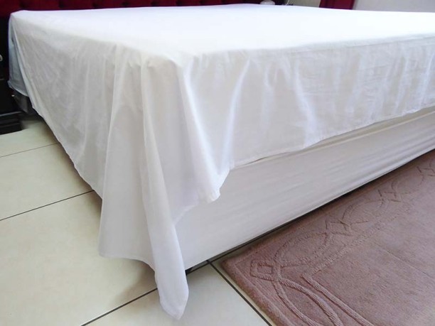 Simply Sleep Everyday Collection - 90GSM 90 TC Polyester Double Solid Flat Bedsheet Adults