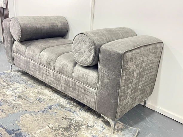 Woodluxe Designs Crushed Velvet Chaise Lounge Bench 01 Fabric Chaise