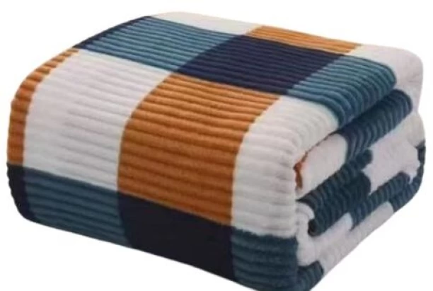 SM (90 cm x 80 cm) SM52 (Sherpa Blanket)