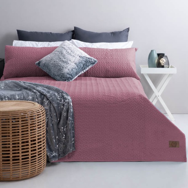 PIERRE CARDIN (240 cm x 240 cm) Le Intro – Silky Feel 90gsm Pinsonic Quilts -240X240– DUSTY ROSE (Quilt)