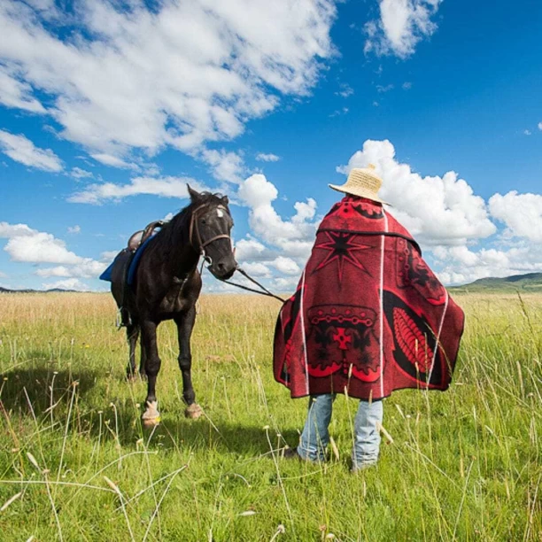 Aranda (110 cm x 130 cm) Mini Khotso- Mojalefa (Wearable Blanket)