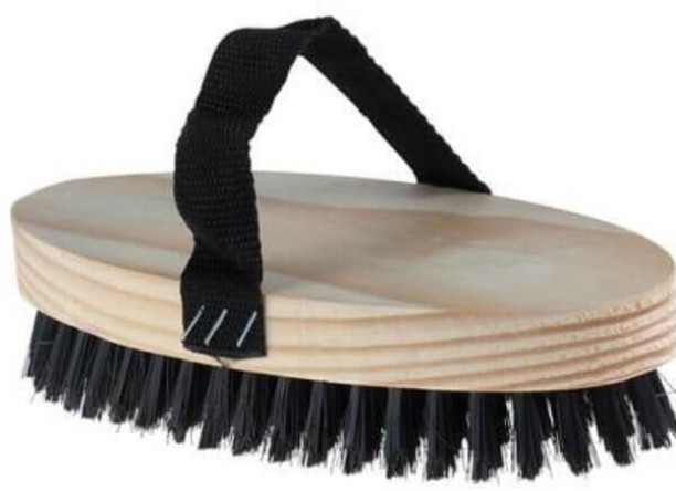 Perfect Dealz Scrubbing Wet and Dry Rubber Handle Wooden Brush