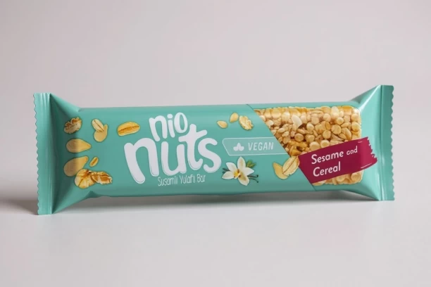 Nio Nuts Sesame and Cereal 30g Box of 24 Semisweet Chocolate Bars