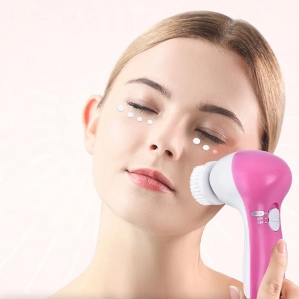 Just Simplified 4-In-1 Battery Operated Face Cleaner