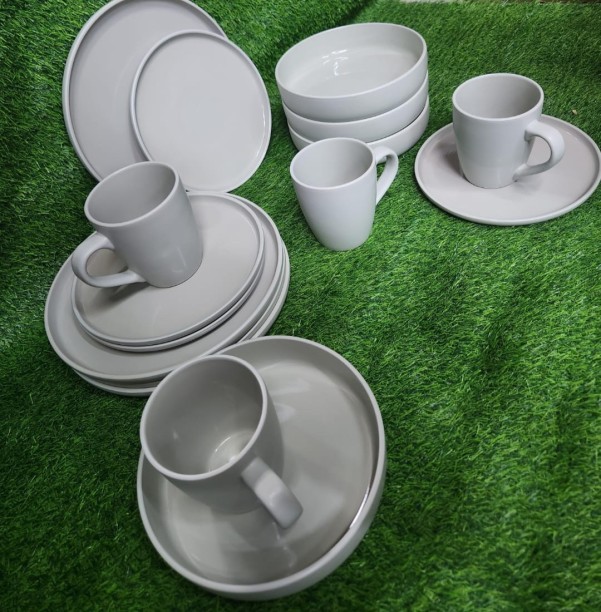 HOUSE TO HOME Pack of 16 Stoneware DINNER SET Dinner Set
