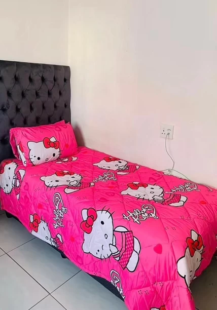 generic Three Quarter Polyester Duvet Cover