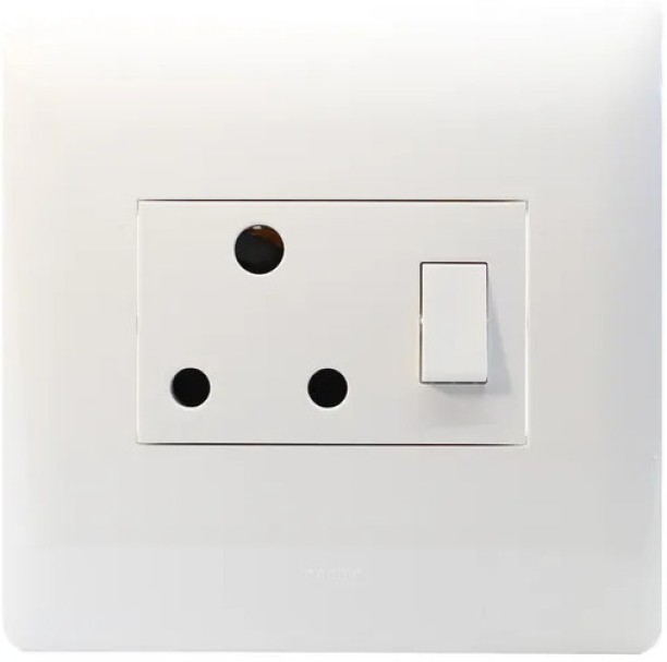 Legrand PYSO44WHT 16 A D Socket