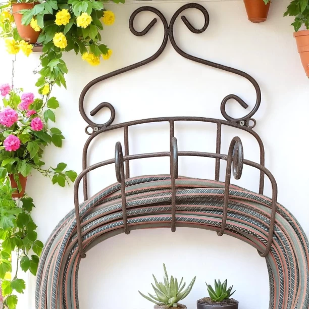 4 SEASONS 4 U h1 Cast Iron Garden Hose Stand