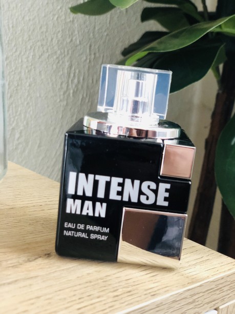 Intense Man Natural Spray Eau de Parfum  -  Woody for Men