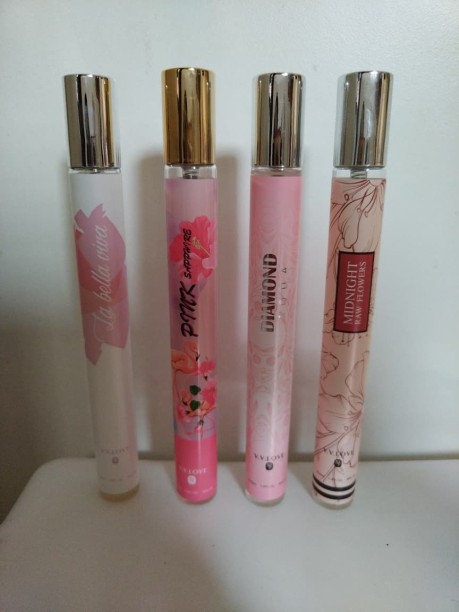 vv love Women Perfume Collection 4-in-1 Eau de Toilette Gift Set (35ml Each) Eau de Toilette  -  Floral for Women