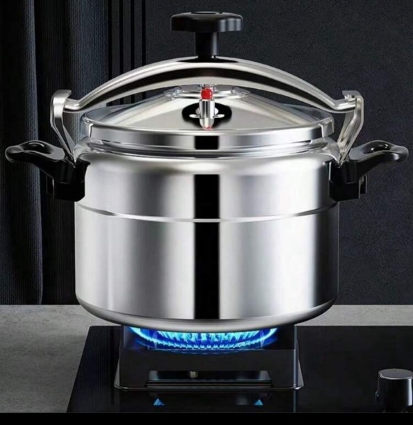 Luxmart 9L Pressure Cooker 9 L Pressure Cooker