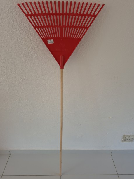 GENERIC PRO-RAKE RED Leaf Rake
