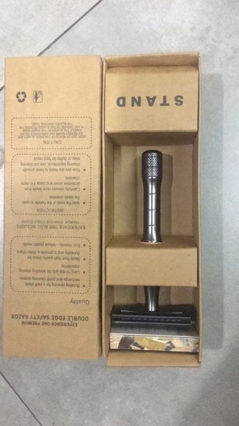 ALANES Metal Double Edge Safety Shaving Razor with Stand For Men - Black Men