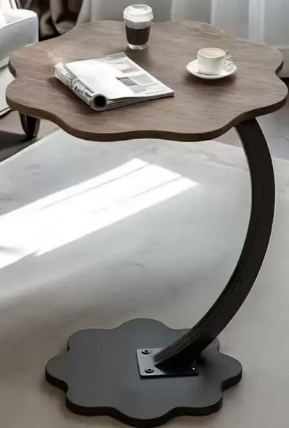 Generic Petal coffee table Steel Side Table