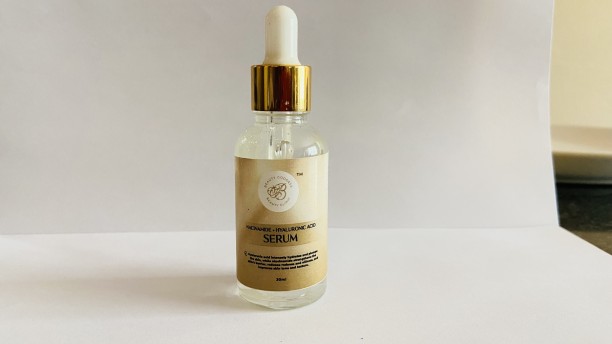 Beauty Goddess Nacinamide & hyaluronic acid serum