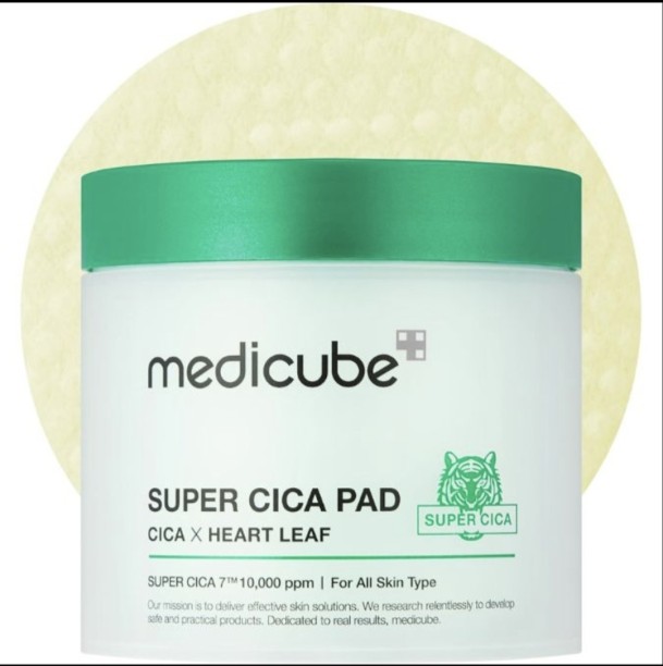 MEDICUBE Super Cica Pad Cica + Heart leaf Toner Pads for Men & Women