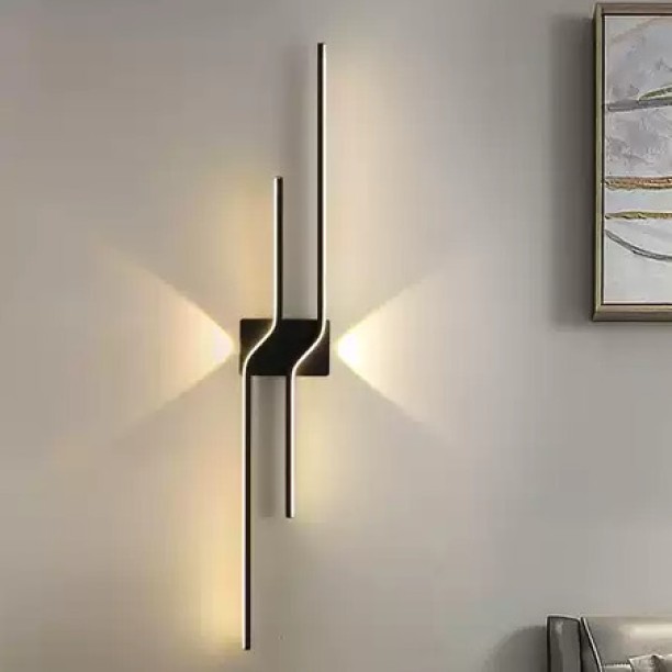 TL Wallchiere Wall Lamp With Bulb