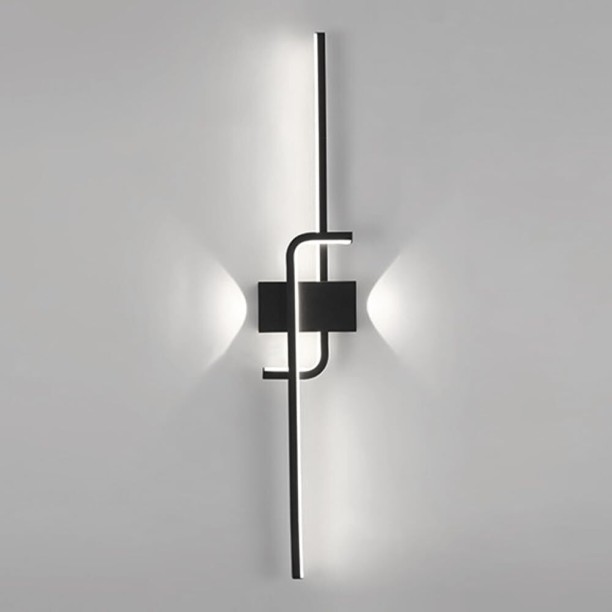 TL Wallchiere Wall Lamp With Bulb
