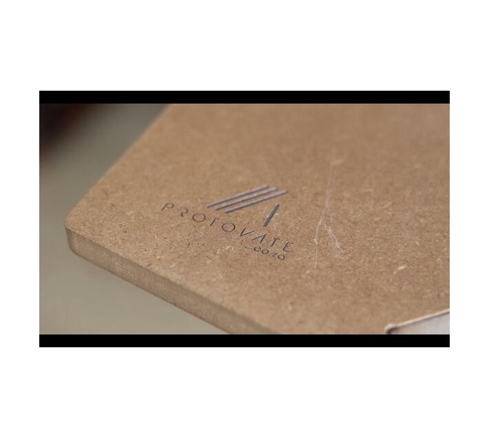 Flatpack tabletop standing work desk Makro