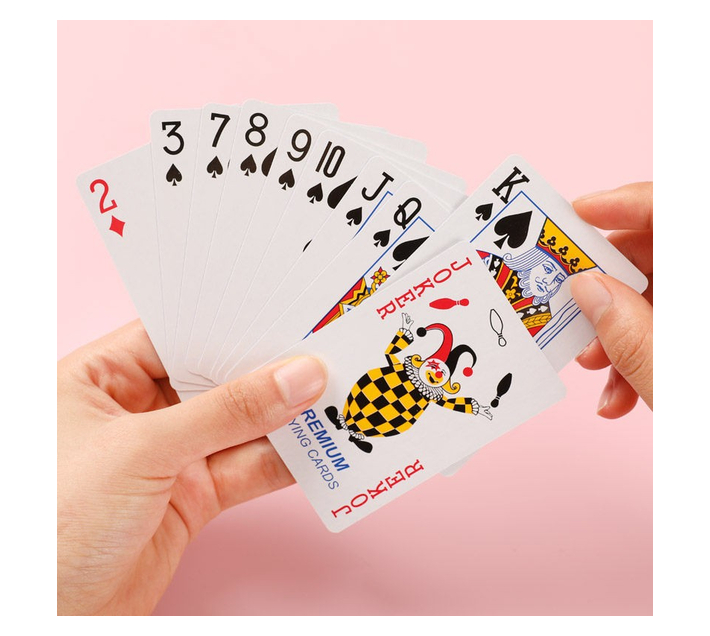 Deli Traditional Poker Playing Cards 9635 Makro